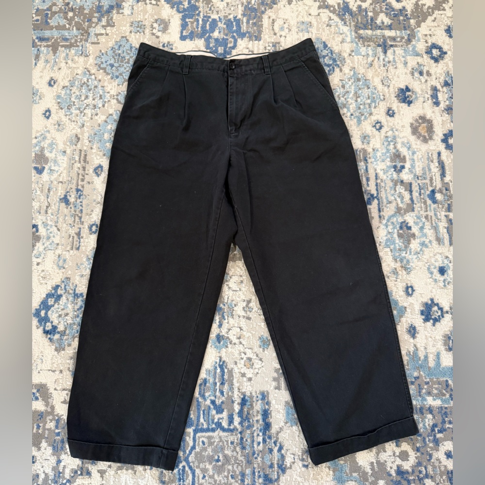GAP Men's Classic Black Chinos